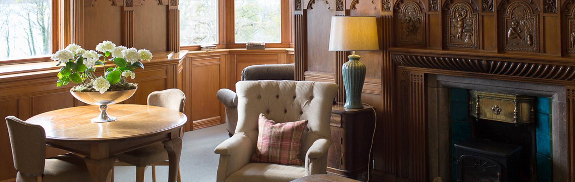 knockderry lounge